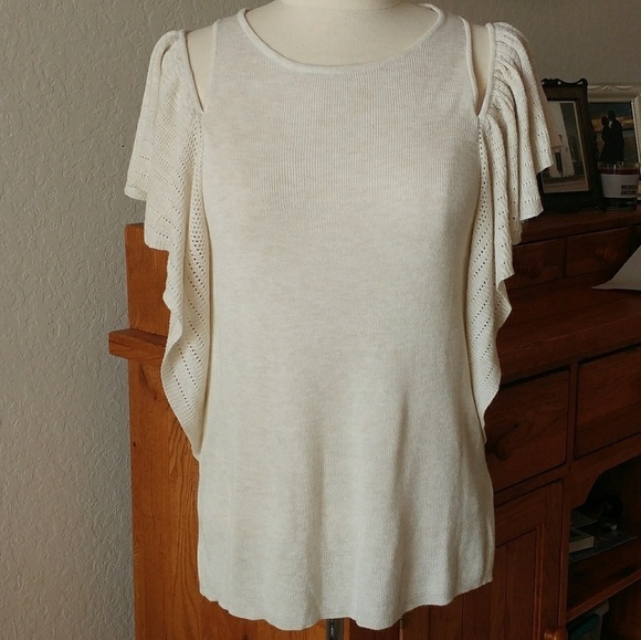 John + Jenn Cold Shoulder Sweater Top M - Picture 9 of 9